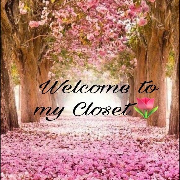 Welcome to my Closet 💐 - Picture 1 of 1